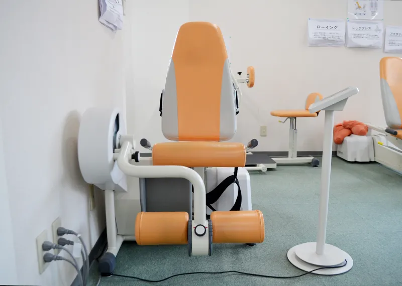 リハビリ機器レッグプレス